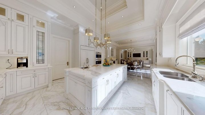 Photo 9 at 101 Forest Heights Boulevard, Windfields, Toronto