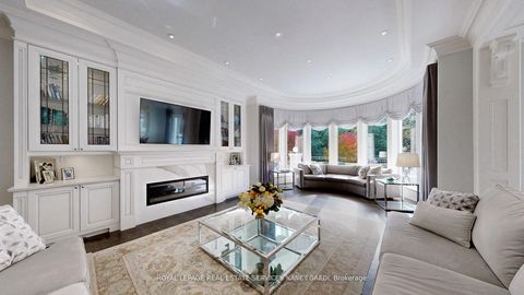 Photo 5 at 101 Forest Heights Boulevard, Windfields, Toronto