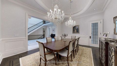 Photo 7 at 101 Forest Heights Boulevard, Windfields, Toronto