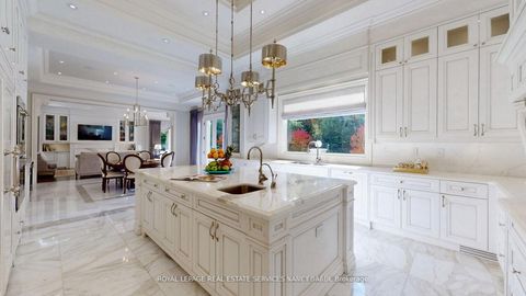 Photo 14 at 101 Forest Heights Boulevard, Windfields, Toronto