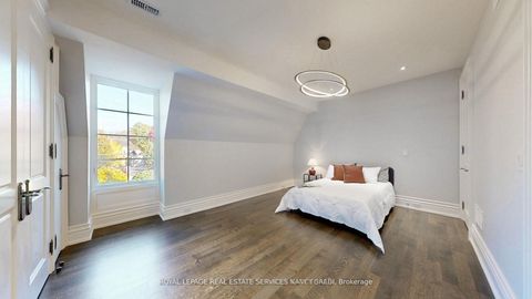 Photo 33 at 101 Forest Heights Boulevard, Windfields, Toronto