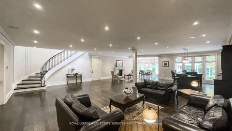 Photo 37 at 101 Forest Heights Boulevard, Windfields, Toronto
