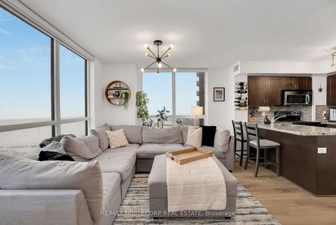Photo 12 at 917 - 1060 Sheppard Avenue W, York University Heights, Toronto