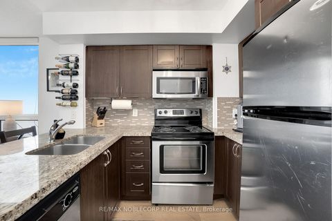 Photo 14 at 917 - 1060 Sheppard Avenue W, York University Heights, Toronto