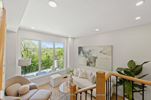 Photo 9 at 35 Beechwood Drive, Broadview North, Toronto