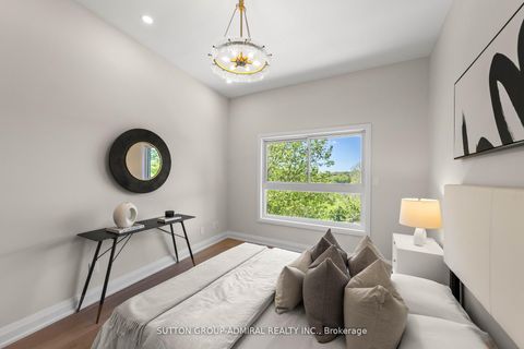 Photo 25 at 35 Beechwood Drive, Broadview North, Toronto