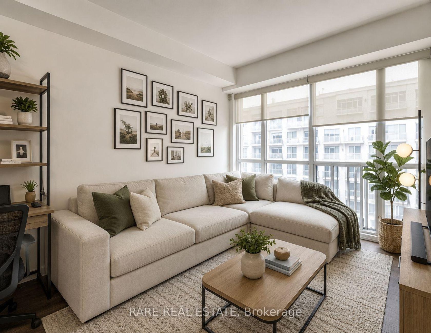 802 - 1 Shaw Street, Niagara, Toronto 