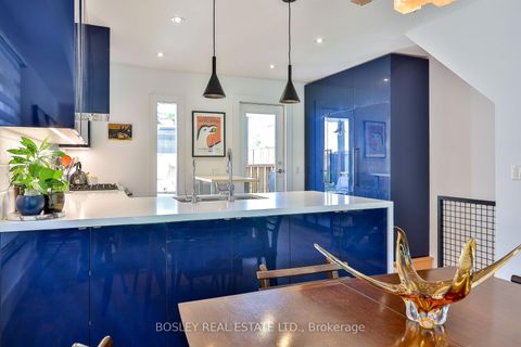 Photo 10 at 121 Blackthorn Avenue, Pellam Park, Toronto
