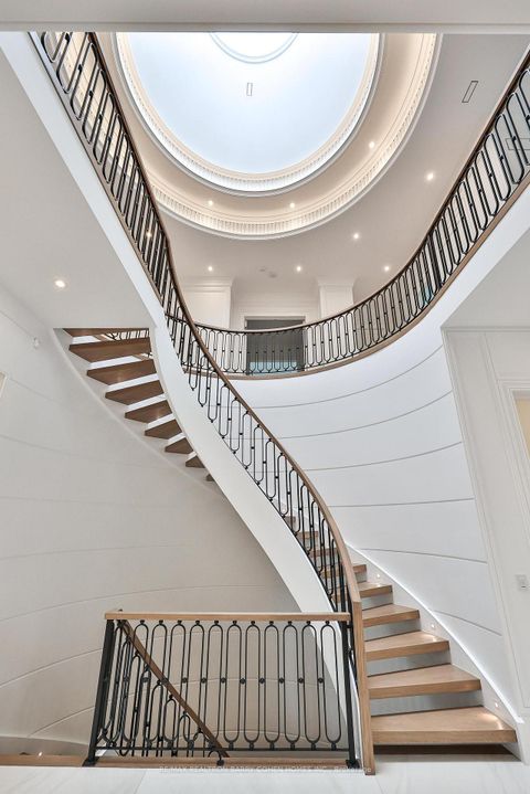 Photo 23 at 15 Sulgrave Crescent, Windfields, Toronto