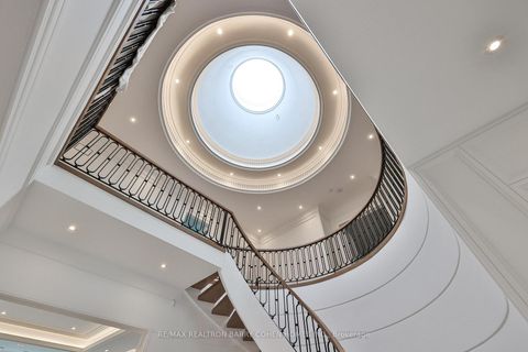 Photo 24 at 15 Sulgrave Crescent, Windfields, Toronto