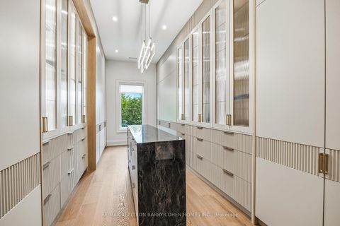 Photo 29 at 15 Sulgrave Crescent, Windfields, Toronto