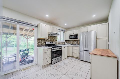 Photo 4 at 160 Purvis Crescent, Malvern, Toronto
