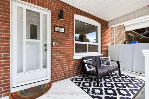 Photo 1 at 682 Milverton Boulevard, Danforth, Toronto