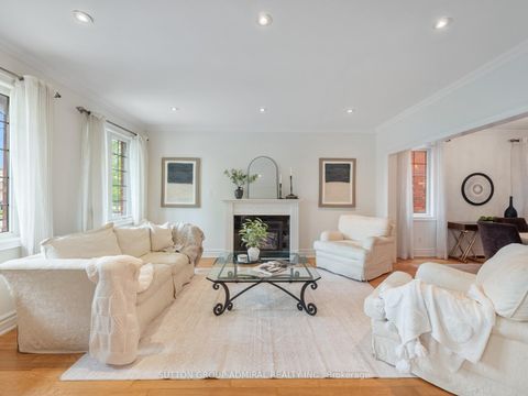 Photo 7 at 255 Cocksfield Avenue, Bathurst Manor, Toronto