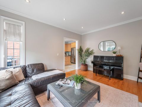 Photo 21 at 255 Cocksfield Avenue, Bathurst Manor, Toronto