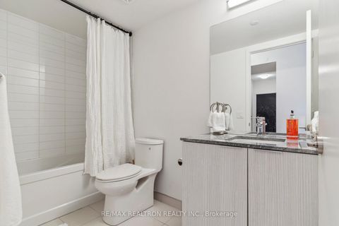 Photo 20 at 325 - 158 Front Street E, Moss Park, Toronto