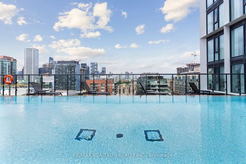 Photo 24 at 325 - 158 Front Street E, Moss Park, Toronto