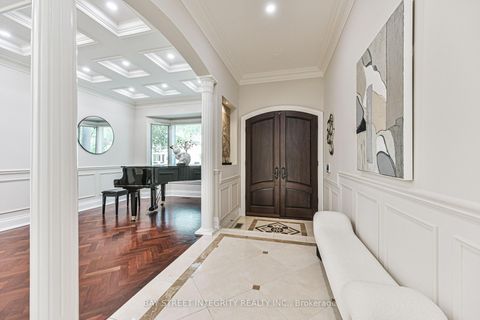 Photo 2 at 227 Empress Avenue, Willowdale East, Toronto