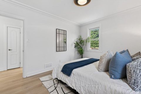 Photo 24 at 297 Kennedy Road, Cliffside, Toronto