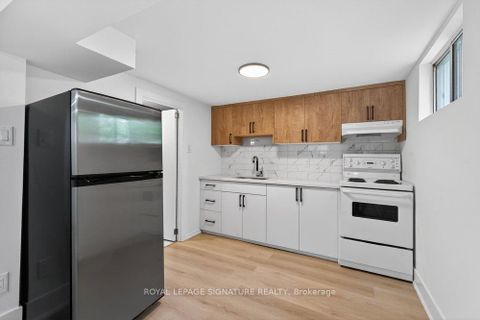 Photo 30 at 297 Kennedy Road, Cliffside, Toronto