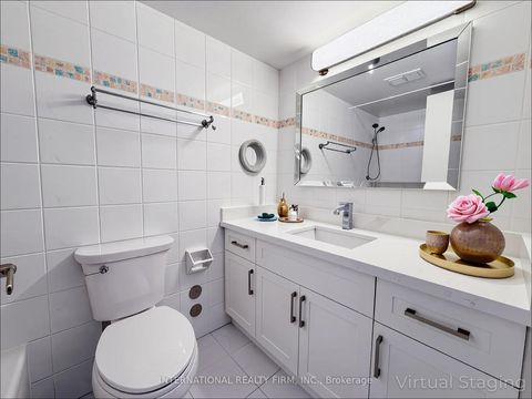 Photo 7 at PH03 - 75 Graydon Hall Drive, Donalda, Toronto