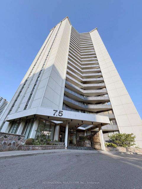 Photo 9 at PH03 - 75 Graydon Hall Drive, Donalda, Toronto