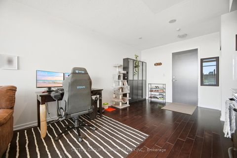 Photo 9 at 3114 - 105 THE QUEENSWAY, Swansea, Toronto