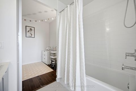 Photo 22 at 3114 - 105 THE QUEENSWAY, Swansea, Toronto
