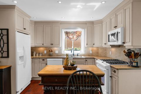 Photo 7 at 33 Falling Brook Drive, Bayshore, Barrie