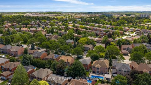 Photo 32 at 33 Falling Brook Drive, Bayshore, Barrie