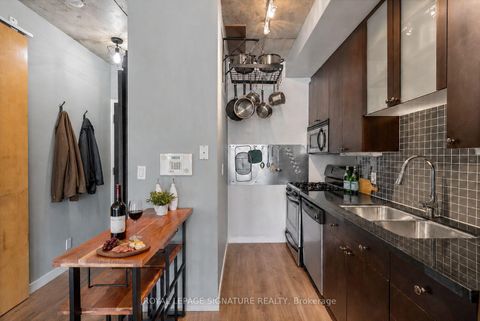 Photo 7 at 411 - 1 Shaw Street, Niagara, Toronto