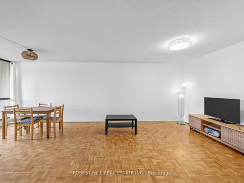 Photo 4 at 446 - 53 McCaul Street, Chinatown, Toronto