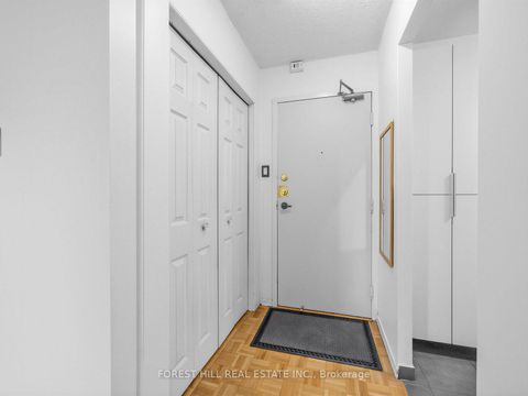 Photo 15 at 446 - 53 McCaul Street, Chinatown, Toronto