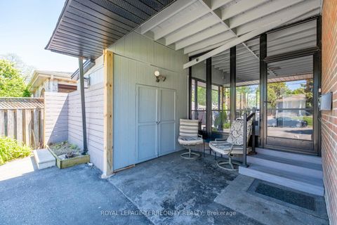Photo 4 at 971 Oklahoma Drive, West Shore, Pickering