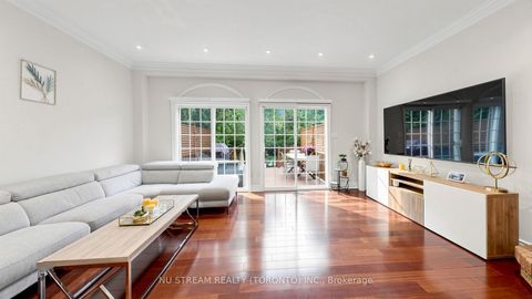 Photo 1 at 31 Bowood Avenue, Lawrence Park North, Toronto