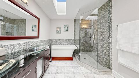 Photo 13 at 31 Bowood Avenue, Lawrence Park North, Toronto