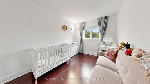 Photo 14 at 31 Bowood Avenue, Lawrence Park North, Toronto