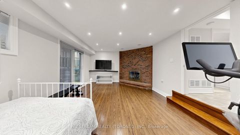 Photo 18 at 31 Bowood Avenue, Lawrence Park North, Toronto