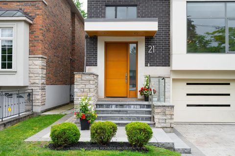 Photo 1 at 21 Stuart Crescent, Westgate, Toronto
