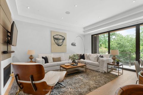 Photo 10 at 21 Stuart Crescent, Westgate, Toronto
