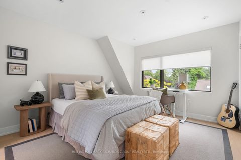 Photo 23 at 21 Stuart Crescent, Westgate, Toronto