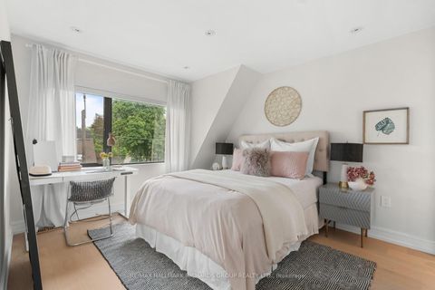 Photo 24 at 21 Stuart Crescent, Westgate, Toronto