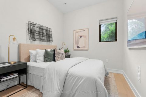 Photo 28 at 21 Stuart Crescent, Westgate, Toronto