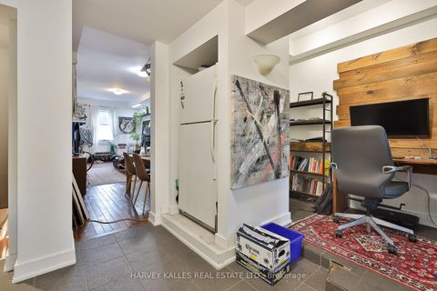 Photo 11 at 131 George Street, Moss Park, Toronto