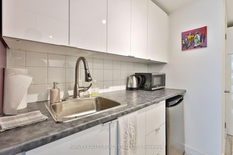 Photo 25 at 131 George Street, Moss Park, Toronto