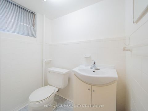 Photo 35 at 51 Floyd Avenue, Broadview North, Toronto