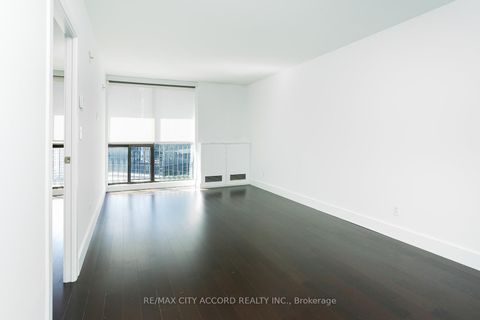Photo 23 at 2018 - 33 Harbour Square, Waterfront Communities C1, Toronto