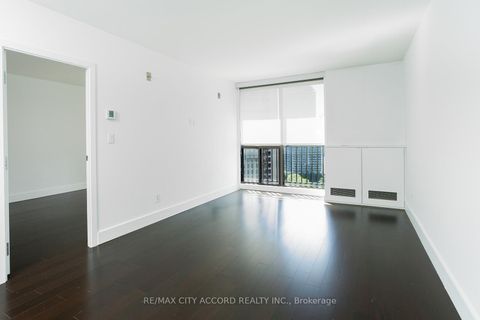 Photo 24 at 2018 - 33 Harbour Square, Waterfront Communities C1, Toronto