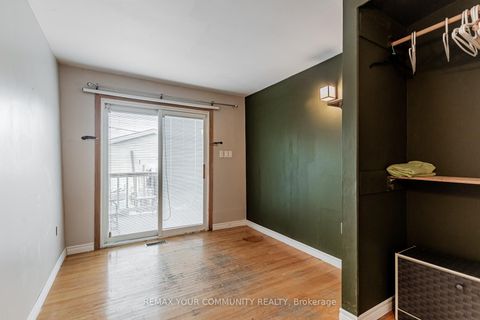 Photo 22 at 48 CAYUGA Avenue, Smythe, Toronto