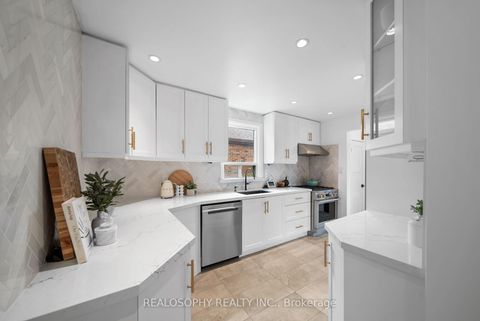 Photo 9 at 69 Squires Avenue, Parkview, Toronto